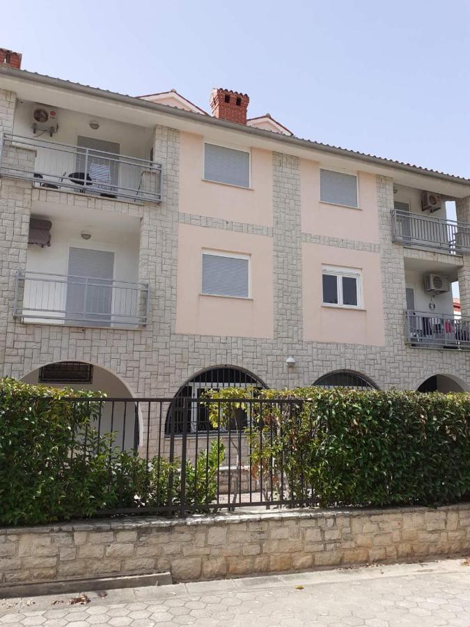 Lola Apartmani Rovinj Ngoại thất bức ảnh